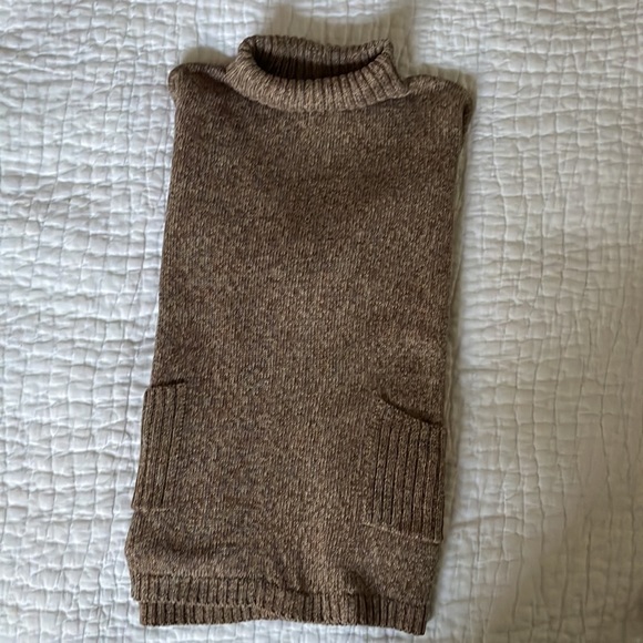 Peruvian Connection Sweater - Picture 2 of 8